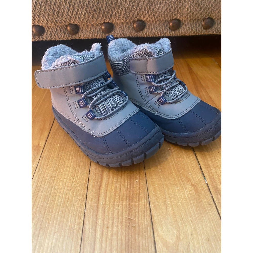 Garanimals Navy & Grey Winter Boot w/hook & loop closure,Size 6. F3
